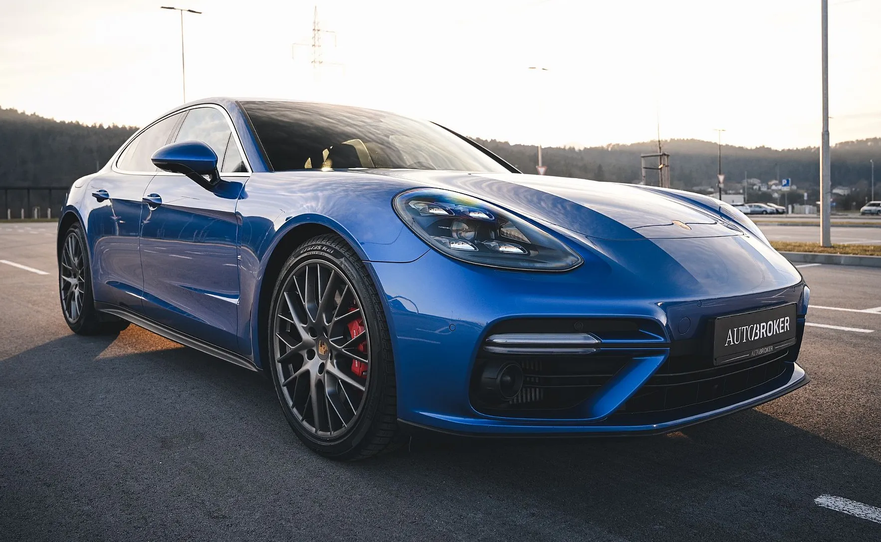Zunanja slika - Porsche Panamera - Turbo PDK - 3