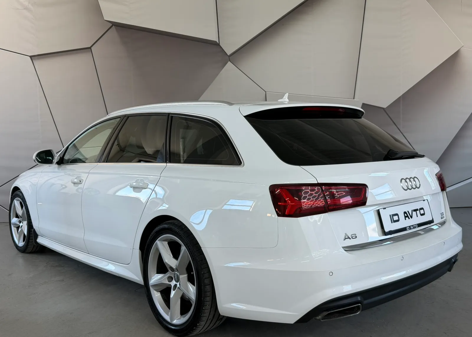 Zunanja slika - Audi A6 - Avant 2,0 TDI ultra - 8