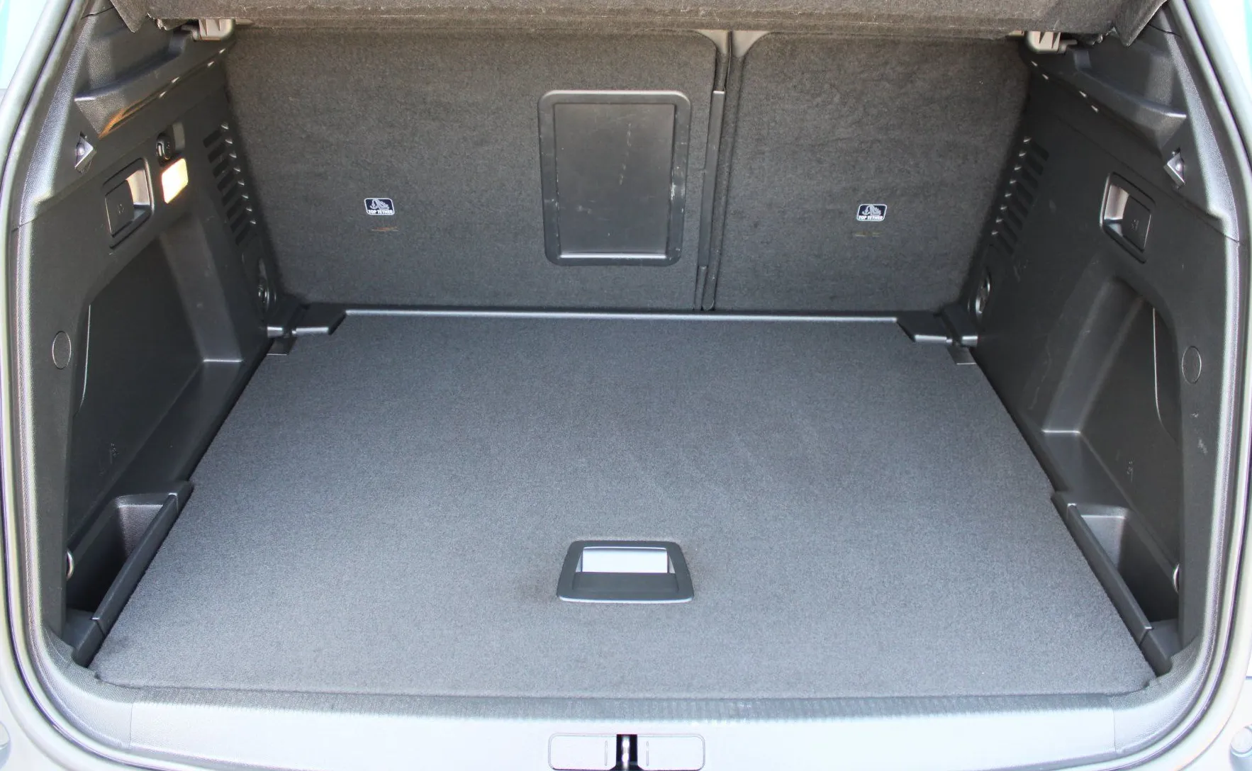 Zunanja slika - Peugeot 3008 - 1.5 BlueHDI 130 AllurePack Avt.-ALU-PDC-LED-KAMERA - 14