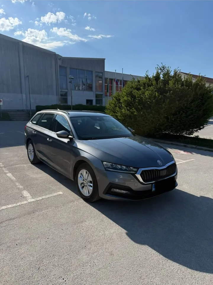 Zunanja slika - Škoda Octavia - Combi 1,5 eTSI Ambition DSG - 3