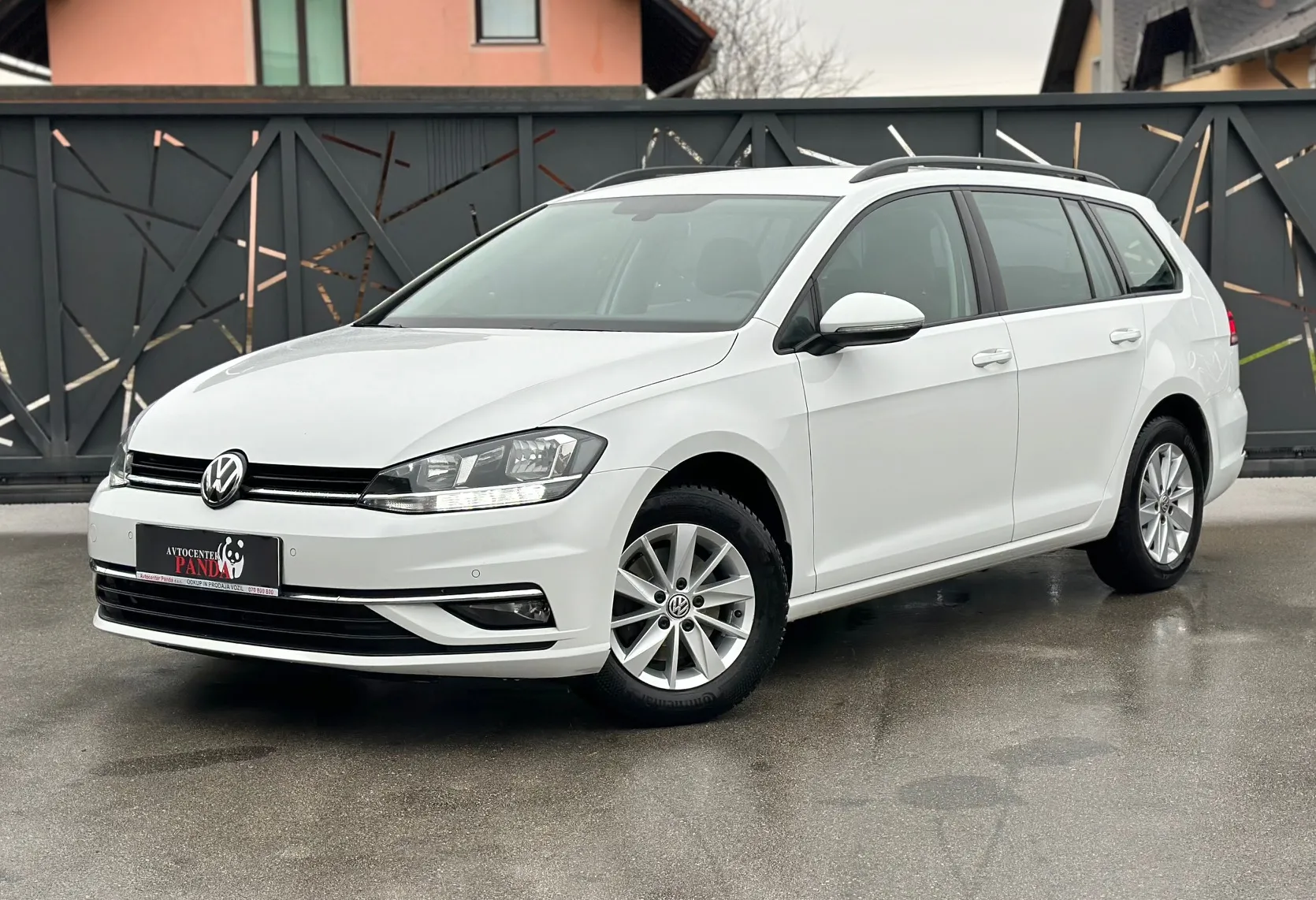 Zunanja slika - VW Golf - Variant 1,6 TDI Comfortline+SLO+1LAST+ACC+KLJUKA+NAVI.. - 1