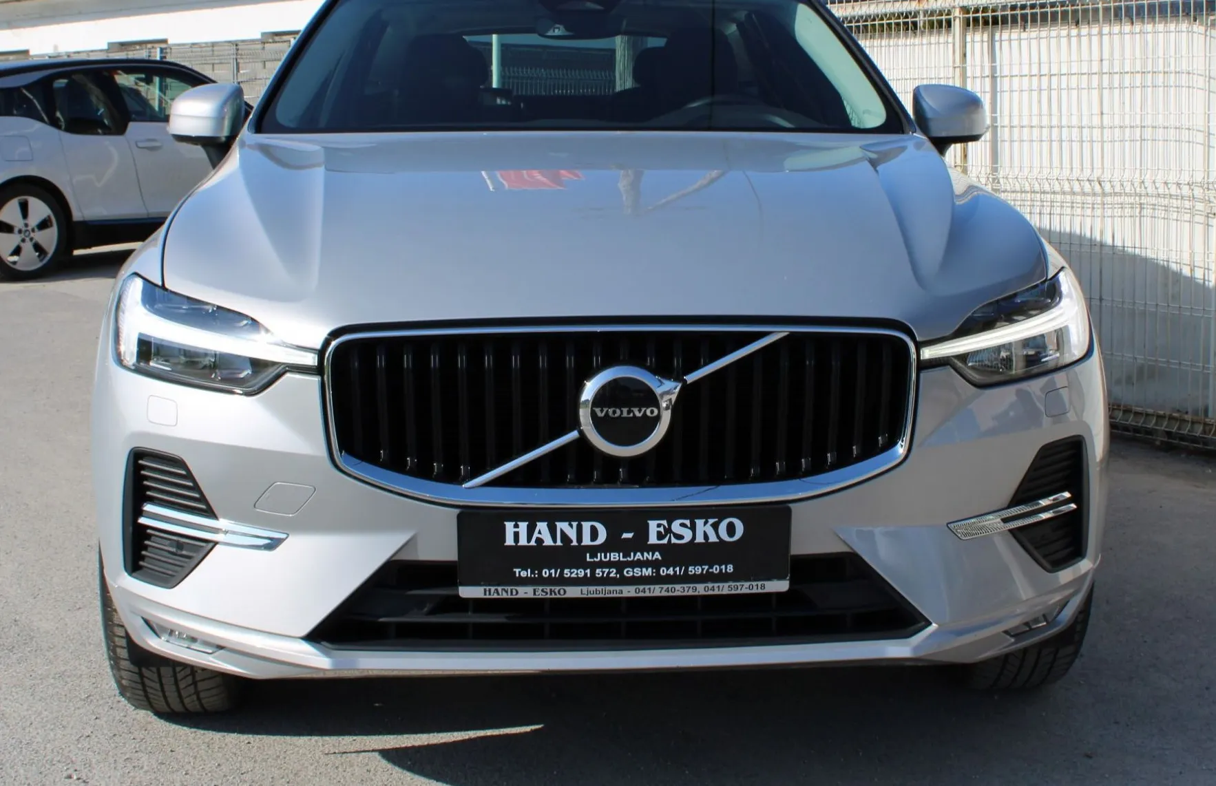 Zunanja slika - Volvo XC60 - B4D AUT Momentum -VIRTUAL-LED-KAMERA-NAVI-MEMORY - 2
