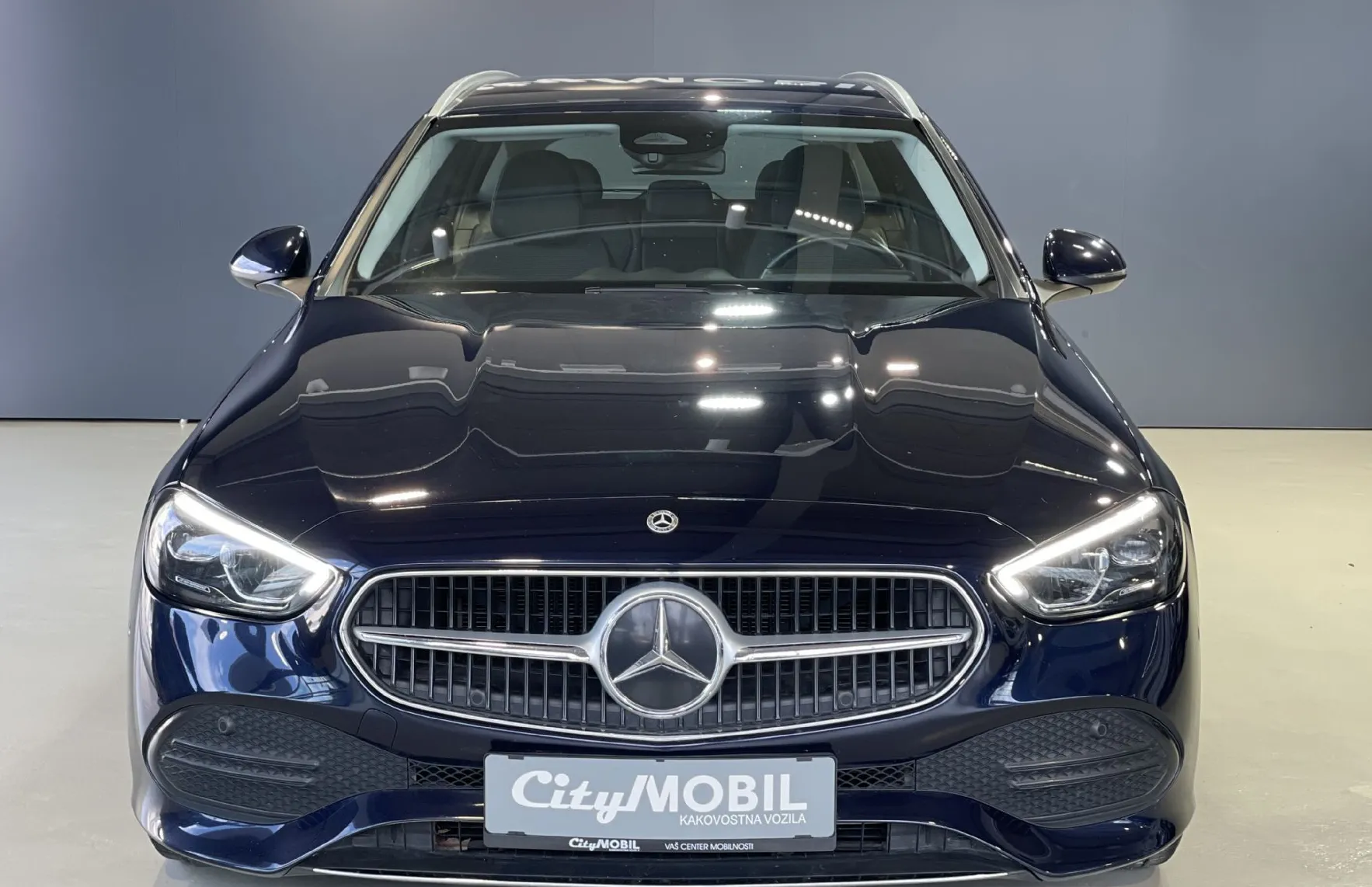 Zunanja slika - Mercedes-Benz C-Razred - VIRTUAL-NAVIGACIJA-RADAR-AMBIENT-KAMERA-LED-ALU - 1