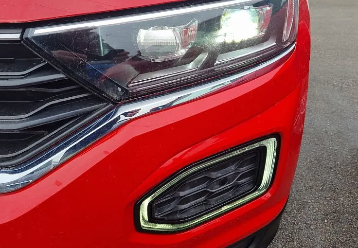 Zunanja slika - Volkswagen T-Roc - 1.6 TDI Style 85  LED.ACC.GRETJE SEDEŽEV - 10
