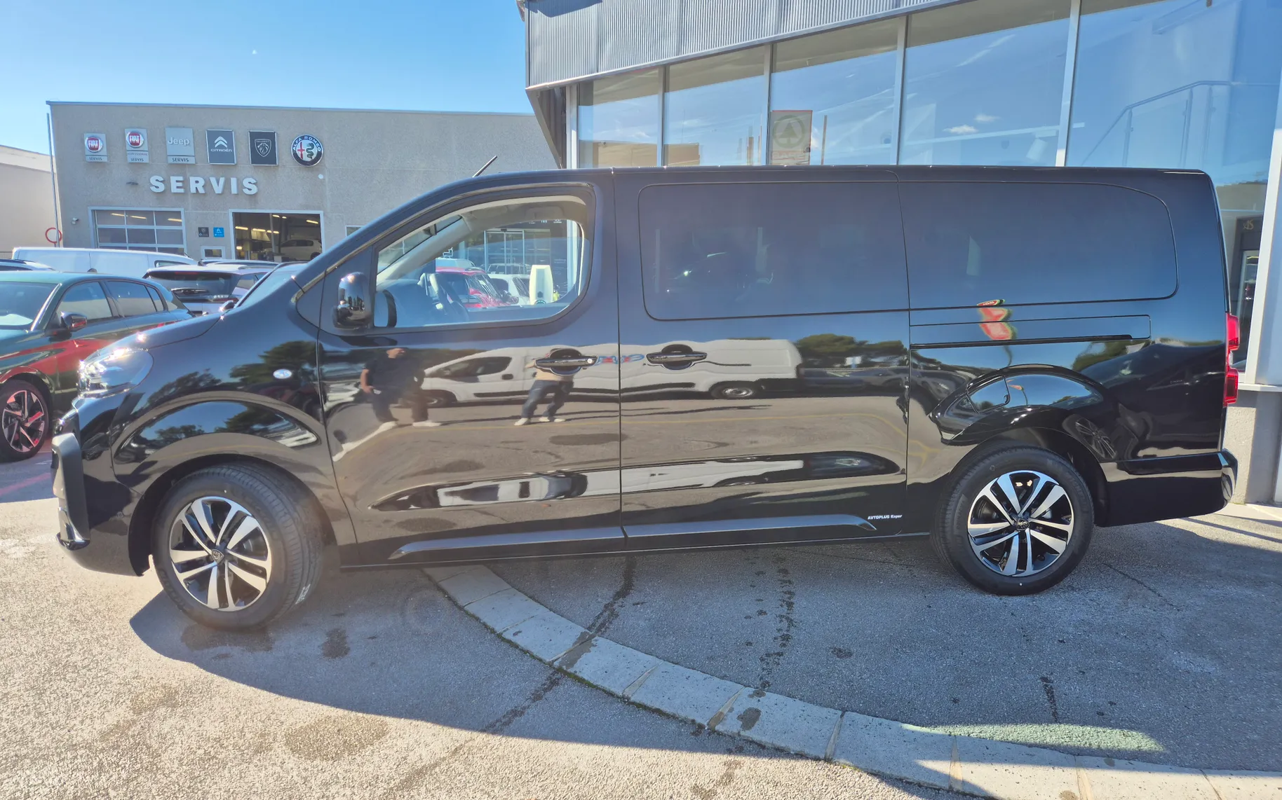 Zunanja slika - Peugeot Traveller - L3 Business Vip 2.2 B-HDI 180 EAT8 - 10