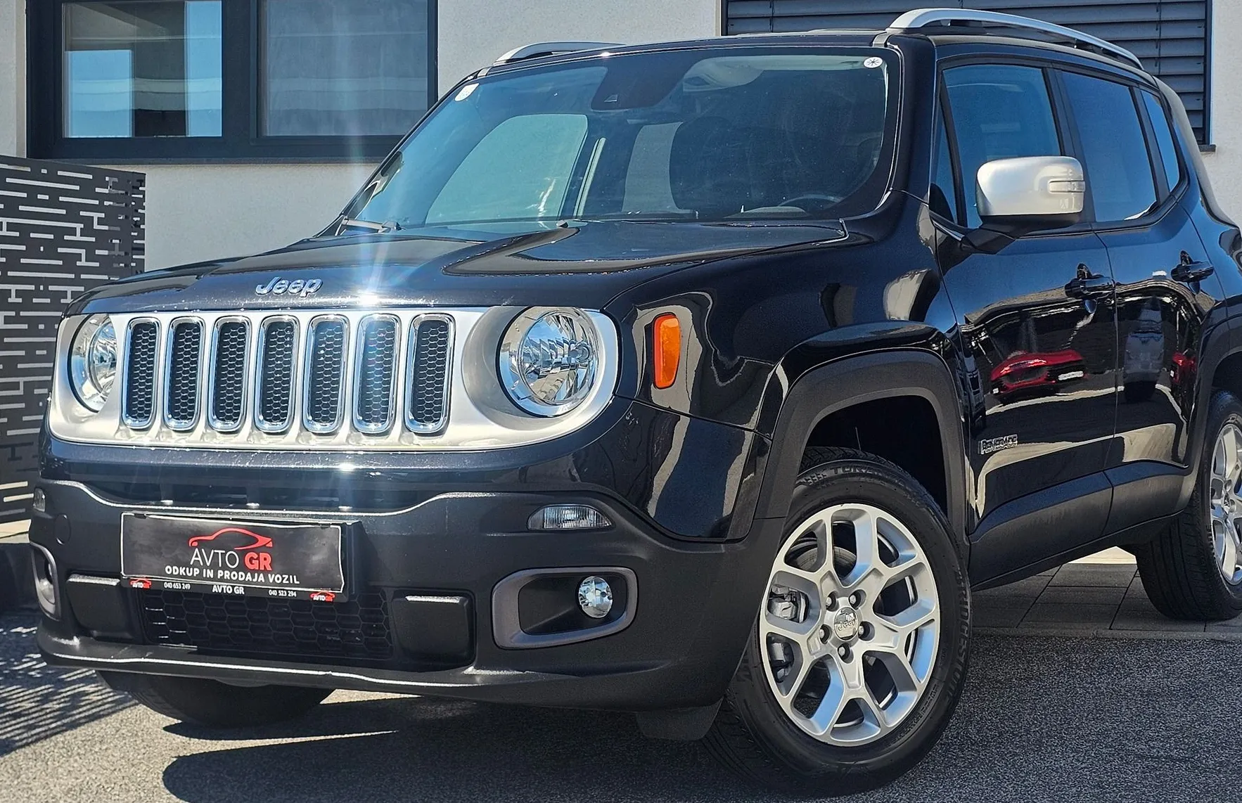 Zunanja slika - Jeep Renegade - AWD 2.0 MultiJet Limited Avt.-Le 99.000km- ODLIČEN - 15