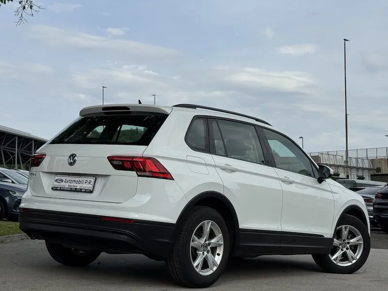 Zunanja slika - Volkswagen Tiguan - 2.0 TDI BMT ComfortlineED 115KM OPR. VELIKI SERVIS - 7