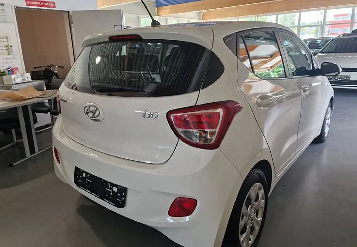 Zunanja slika - Hyundai i10 - 1.0 Comfort LEPO OHRANJENA REDNO SERVISIRANO - 3