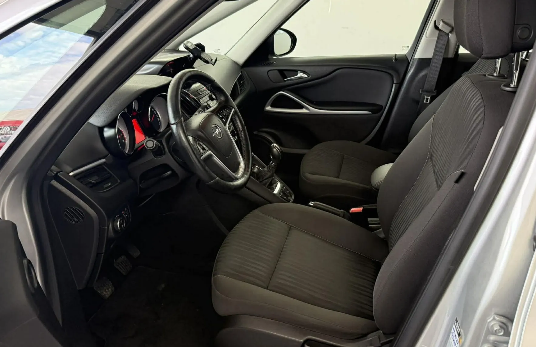 Zunanja slika - Opel Zafira - Opel  1.4 TURBO 103KW.NEMŠKI.NAVI.7 SEDEŽEV. - 17