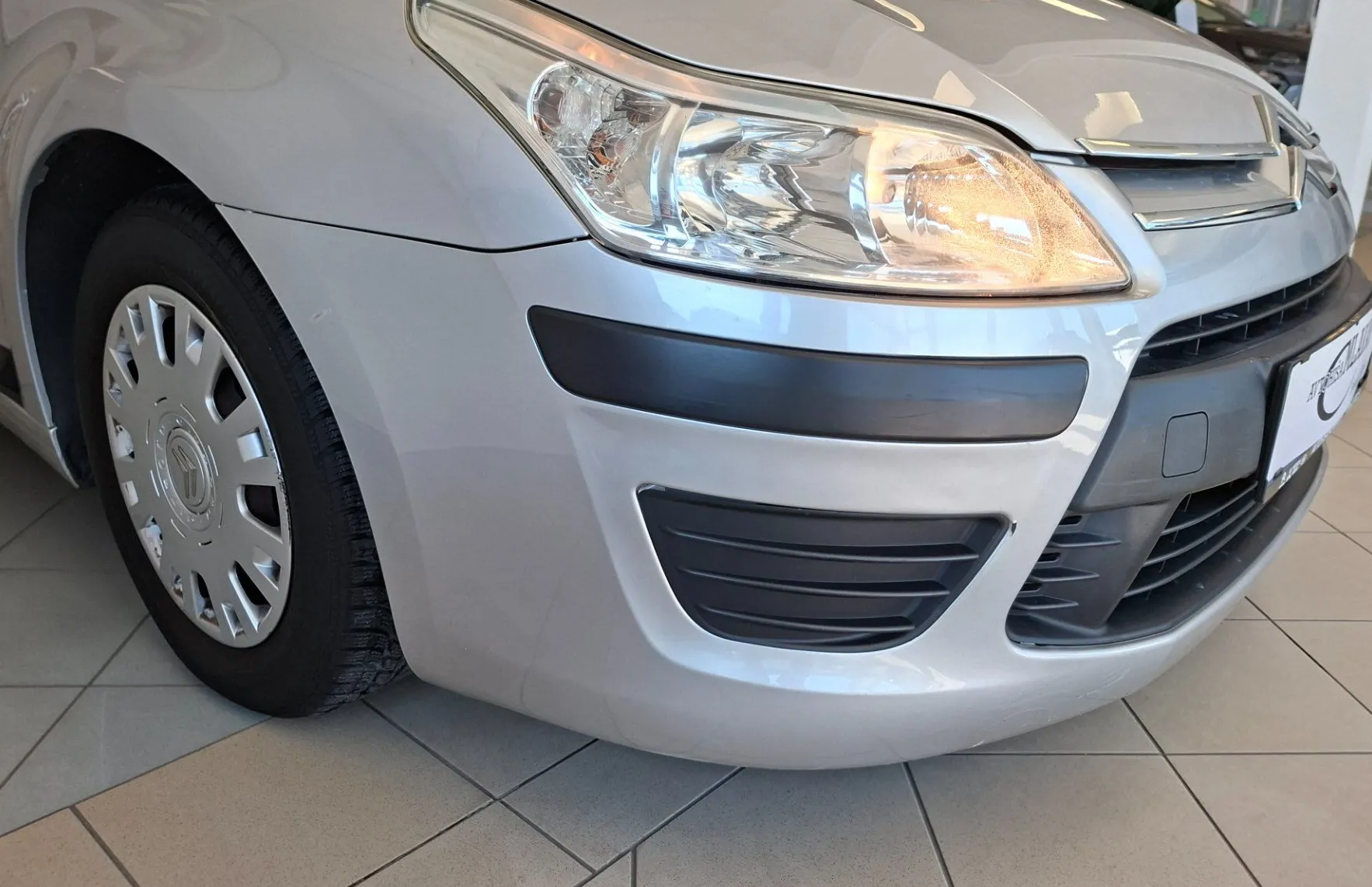 Zunanja slika - Citroën C4 - 1.4i 16V Attraction-HITRI KREDIT- - 12