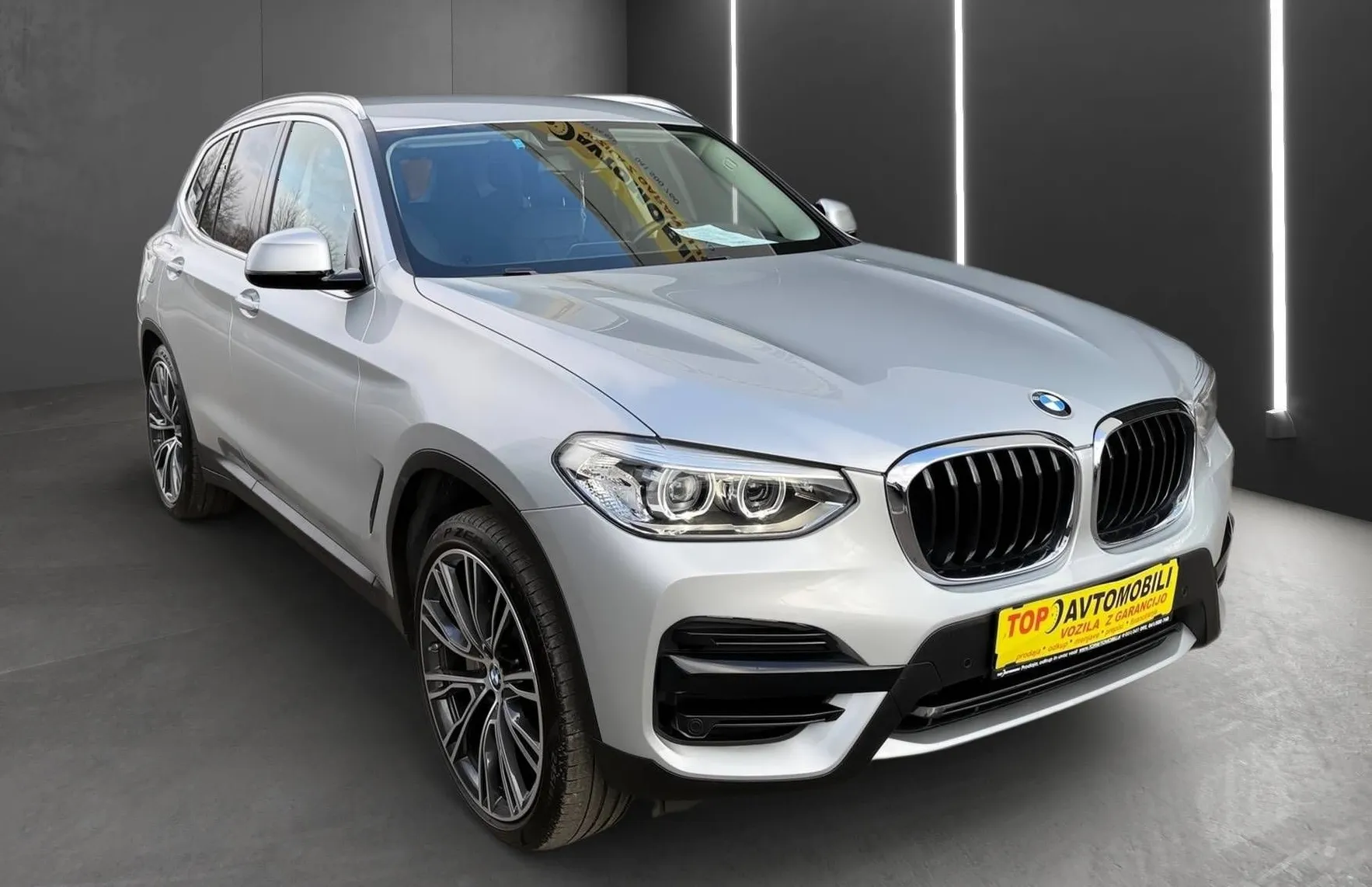 Zunanja slika - BMW X3 - serija : xDrive 20d FULL LED NAVIGACIJA TEMPOMAT PDC TOP - 6