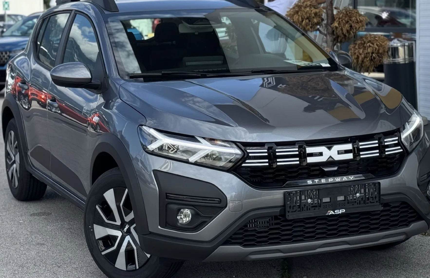Zunanja slika - Dacia Sandero - 1.0 TCe 110 Stepway Expression - 1