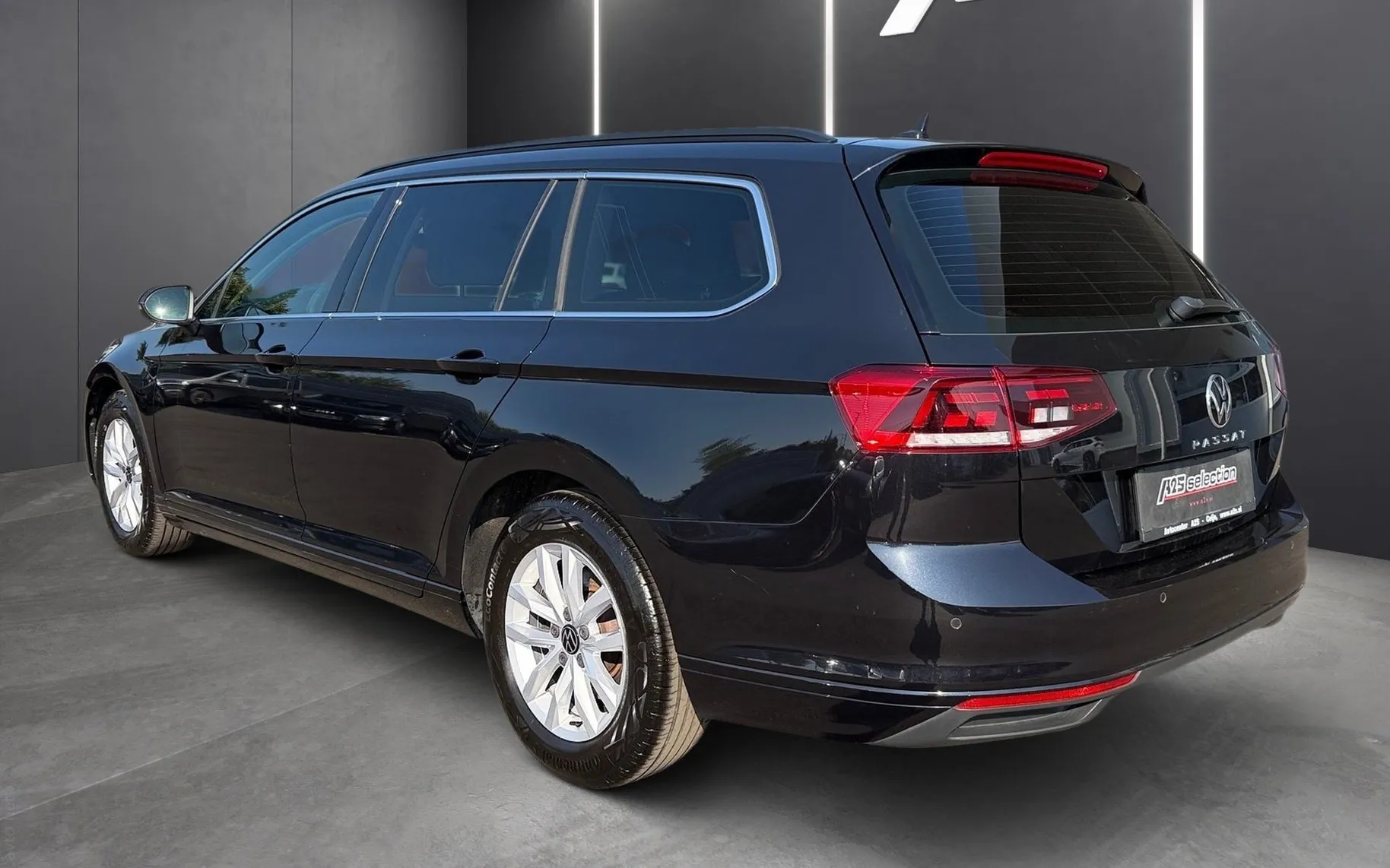 Zunanja slika - Volkswagen Passat Variant - 2.0 TDI BMT SCR Business DSG-Vl. Kljuka-Masaža ACC - 4