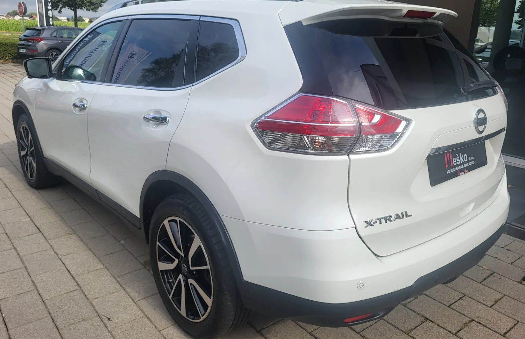Zunanja slika - Nissan X-Trail - 1.6 dCi Aut navi-alu-pdc-kamera-acc-usnje-servis - 4