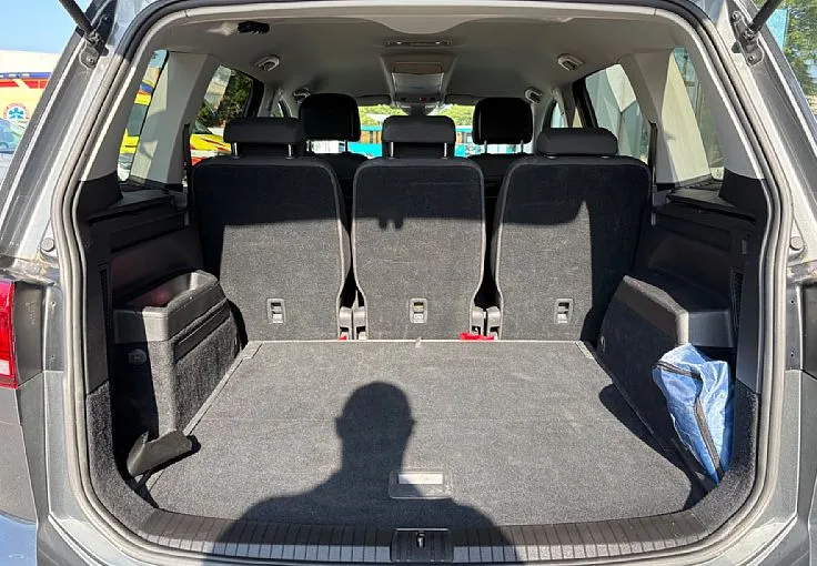 Zunanja slika - Volkswagen Touran - 2.0 TDI BMT R-Line Edition DSG - 12