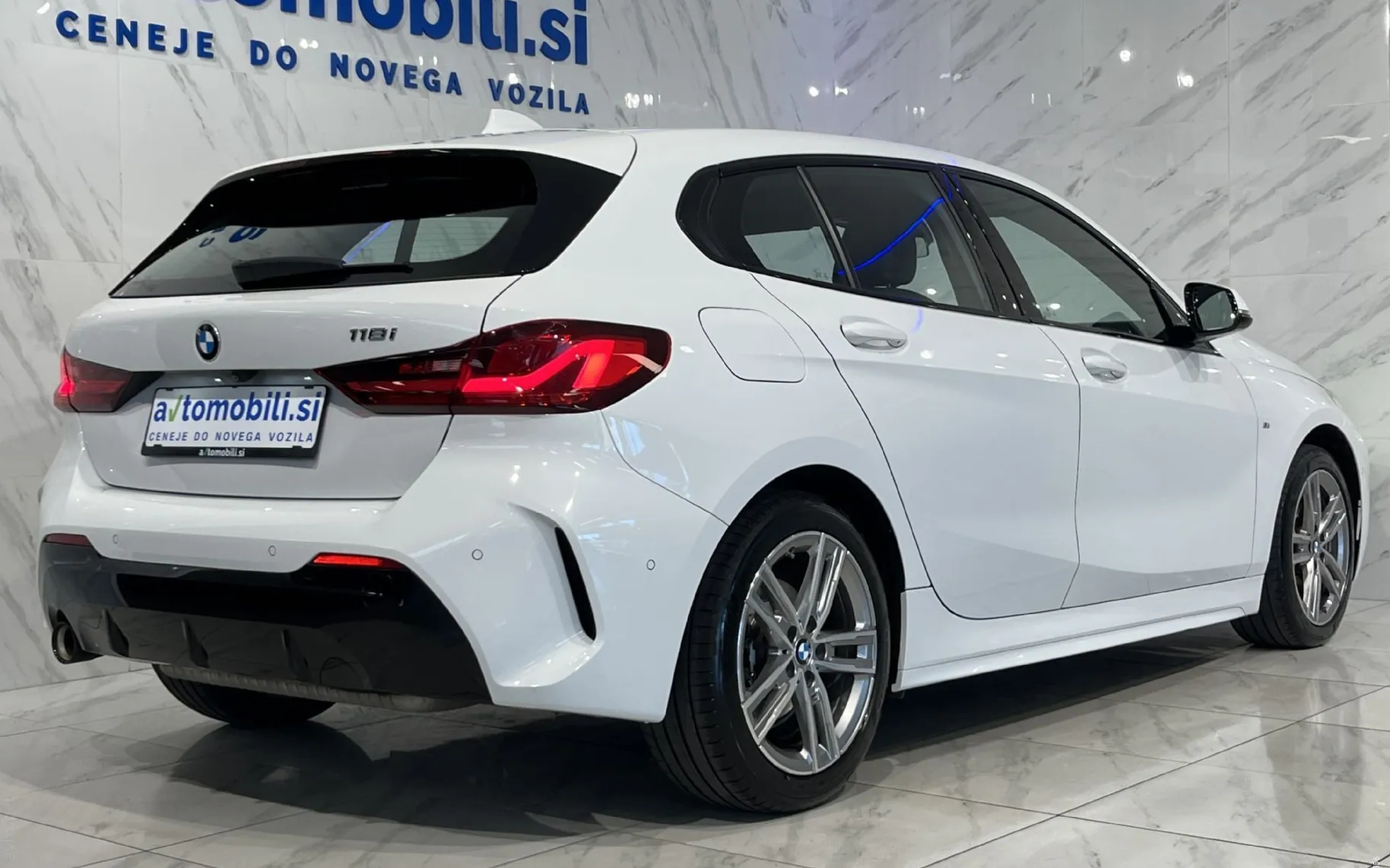 Zunanja slika - BMW serija 1: - 118i |M-Sport|Led|Kamera|PDC|Ambient|Virtual| - 4