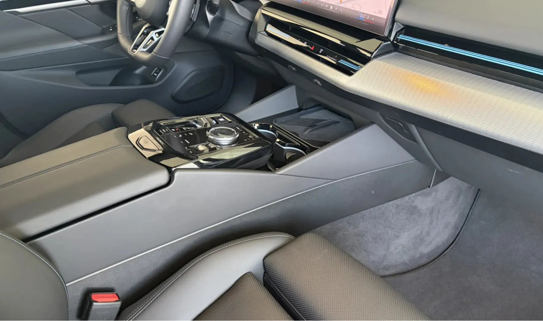 Zunanja slika - BMW 5 Series ActiveHybrid - WBA21FL030CU71575 - 17