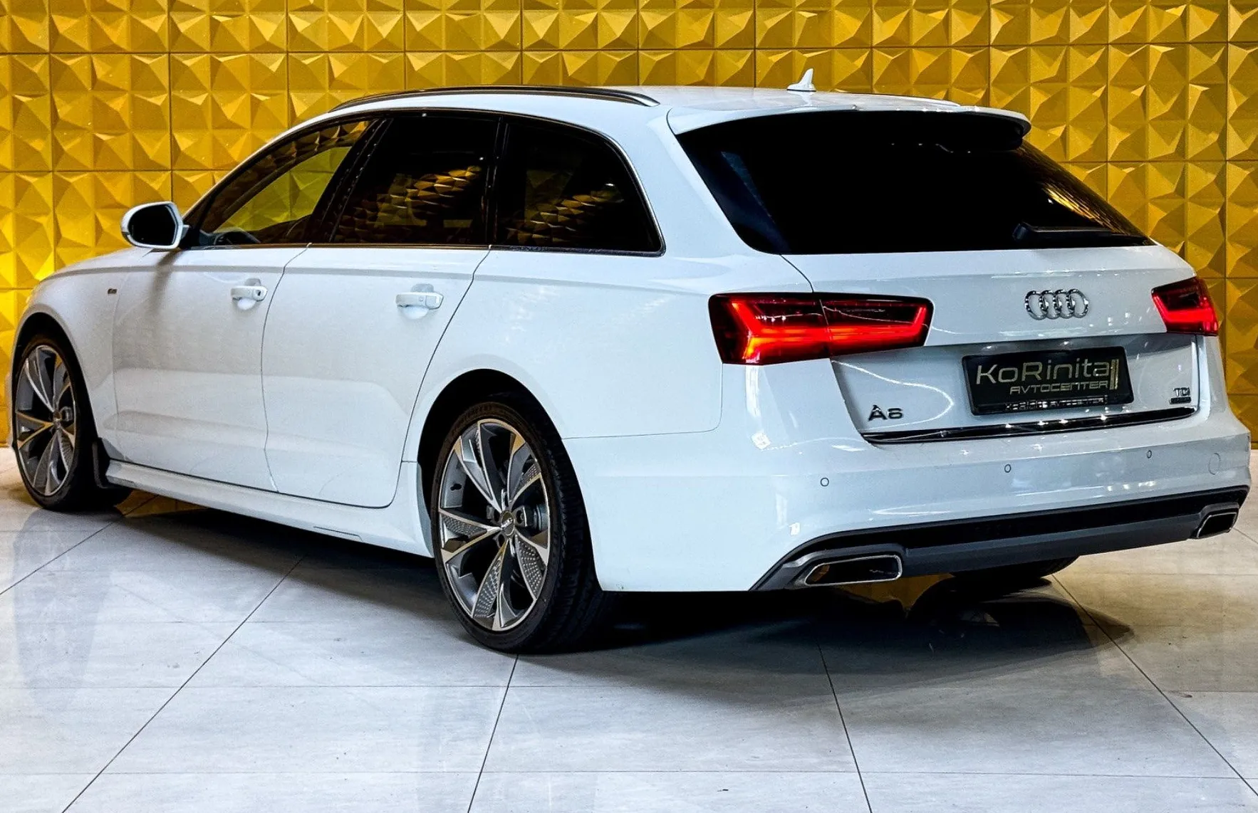 Zunanja slika - Audi A6 - Avant 2.0 TDI Quattro AUT. S Line-KLJUKA-GRETJE-TEMP - 9