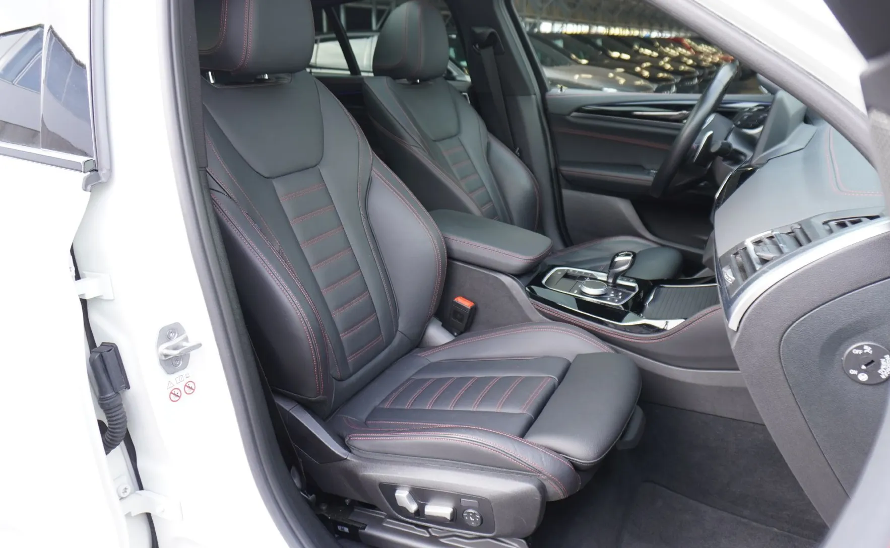 Zunanja slika - BMW X4 - serija : M40d  AT - 10
