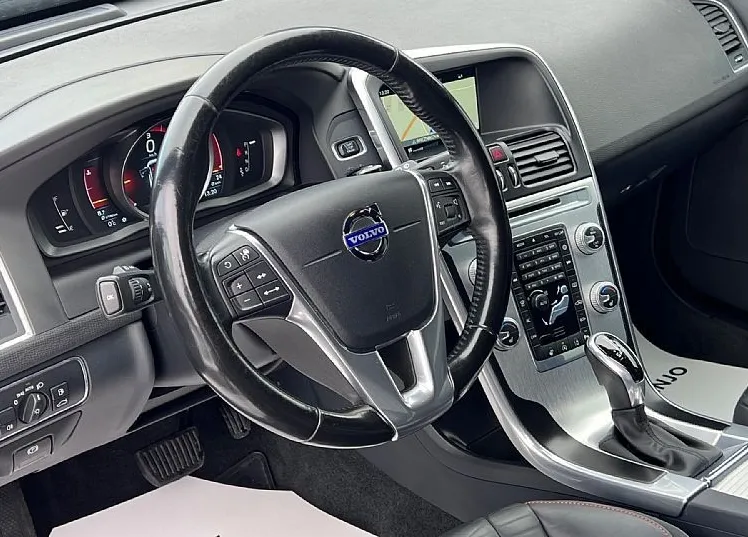 Zunanja slika - Volvo XC60 - D4+Ocean Race+ACC+NAVI+MEMORY+KAMERA... - 10