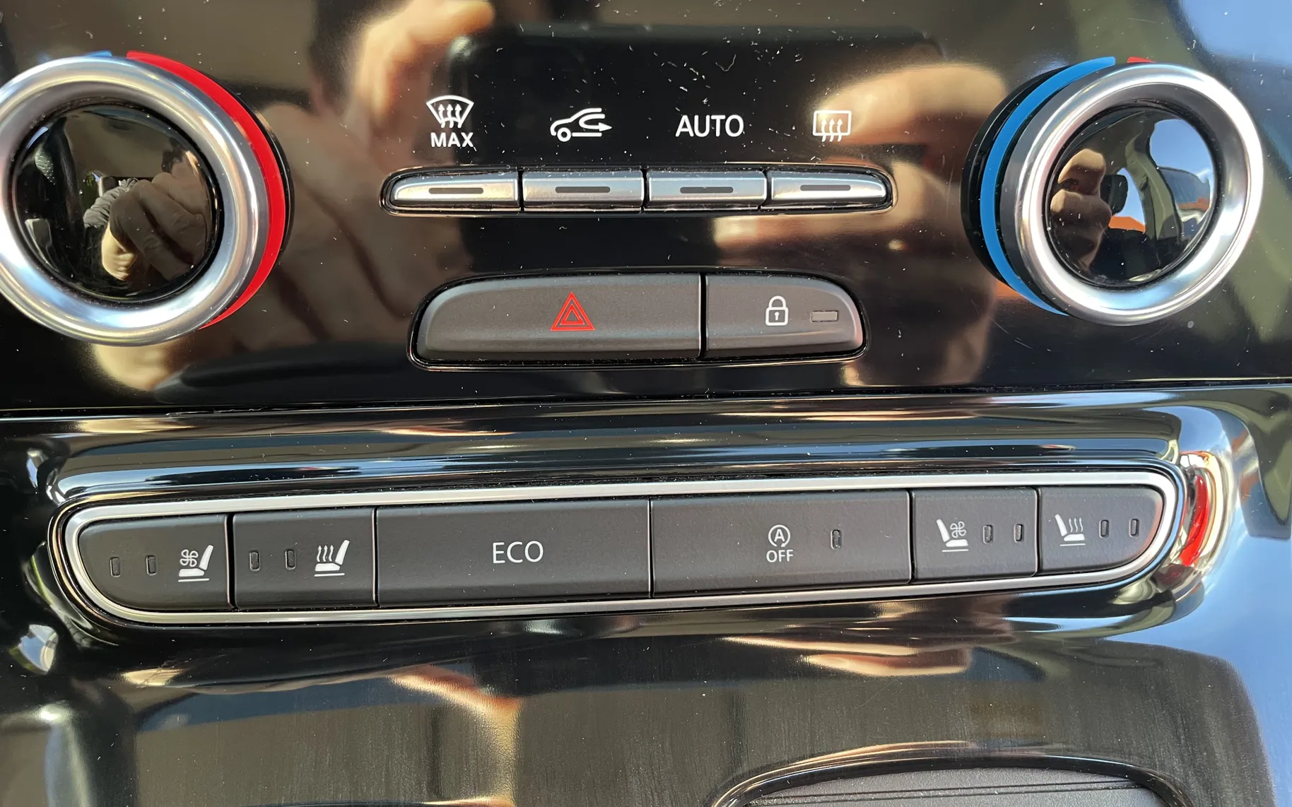 Notranja slika - Renault Espace - TCe 225 Energy Start&Stop Initiale Paris EDC - 8