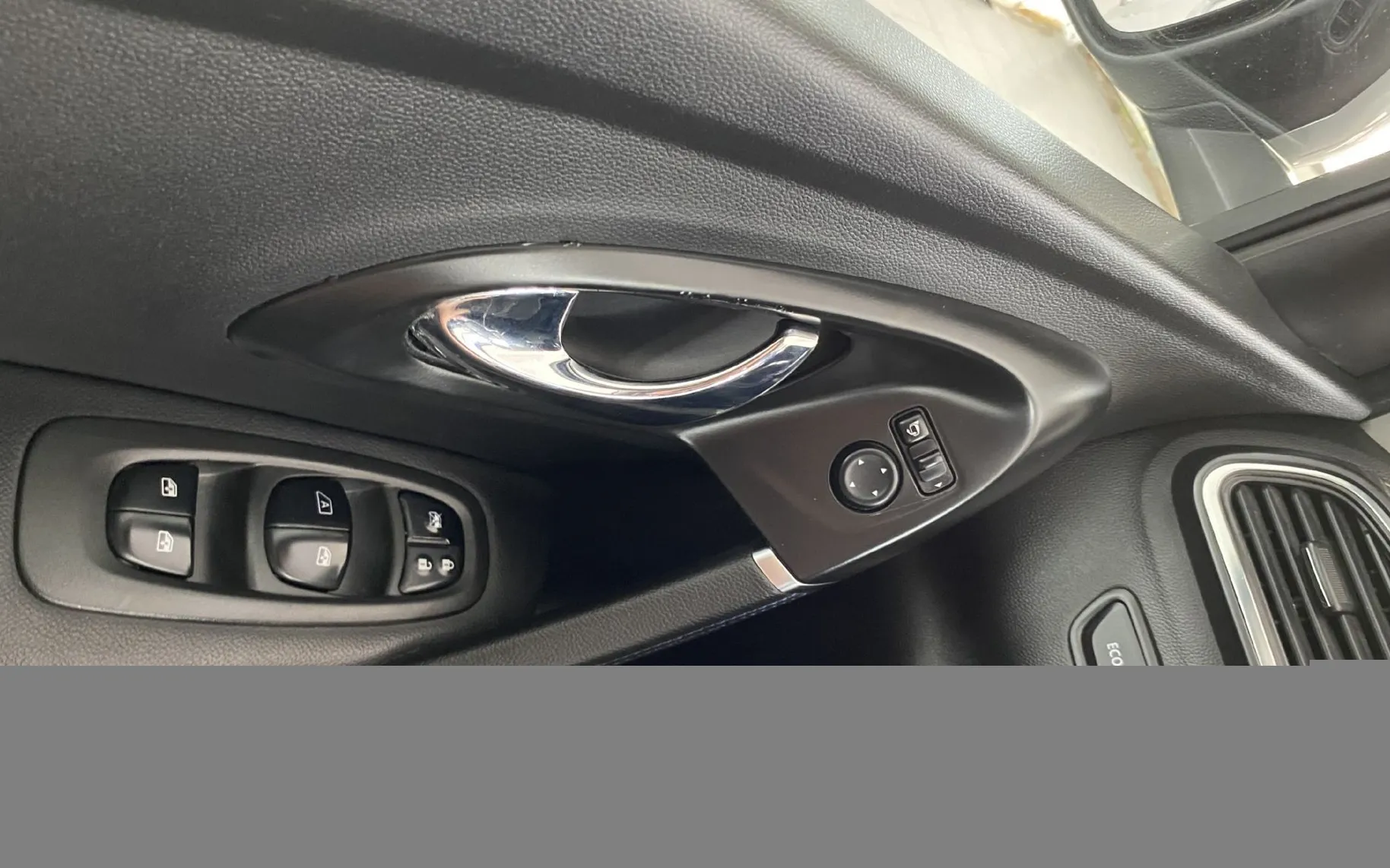 Notranja slika - Renault Kadjar - Renault  1.2 TCe Sport Edition.USNJE.NAVI.KA - 12