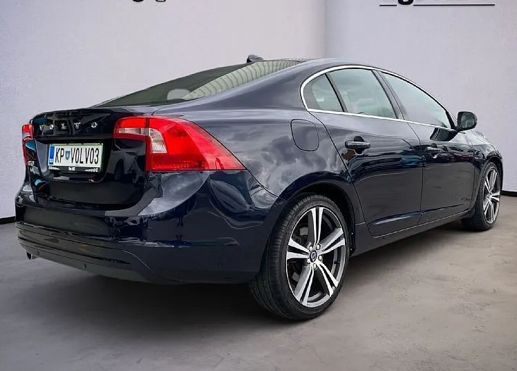 Zunanja slika - Volvo S60 - D2 Summum + WiFi + Navi  + Xenon - 13