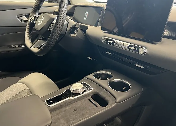 Zunanja slika - MG MGS5 EV - Luxury 64kW 7 let tovarniške garancije NA ZALOGI - 7