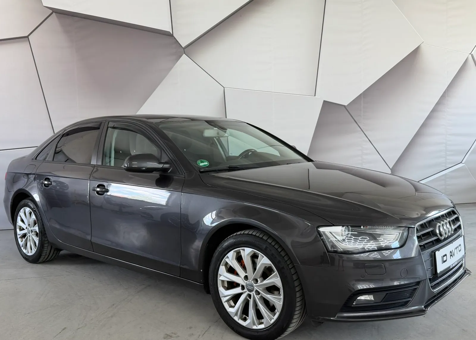 Zunanja slika - Audi A4 - 2,0 TDI - 1