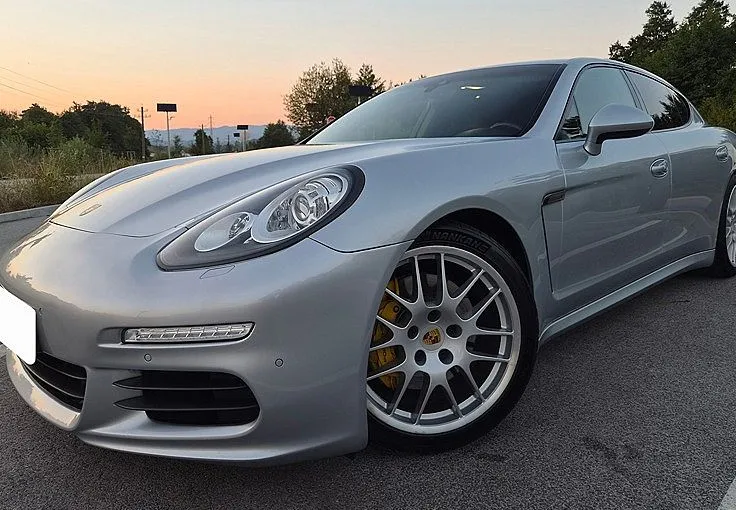 Zunanja slika - Porsche Panamera - 3.0 TIPTRONIC-CHRONO-BI XENON-NAVI-BOSE-ZRAK-PDC - 3