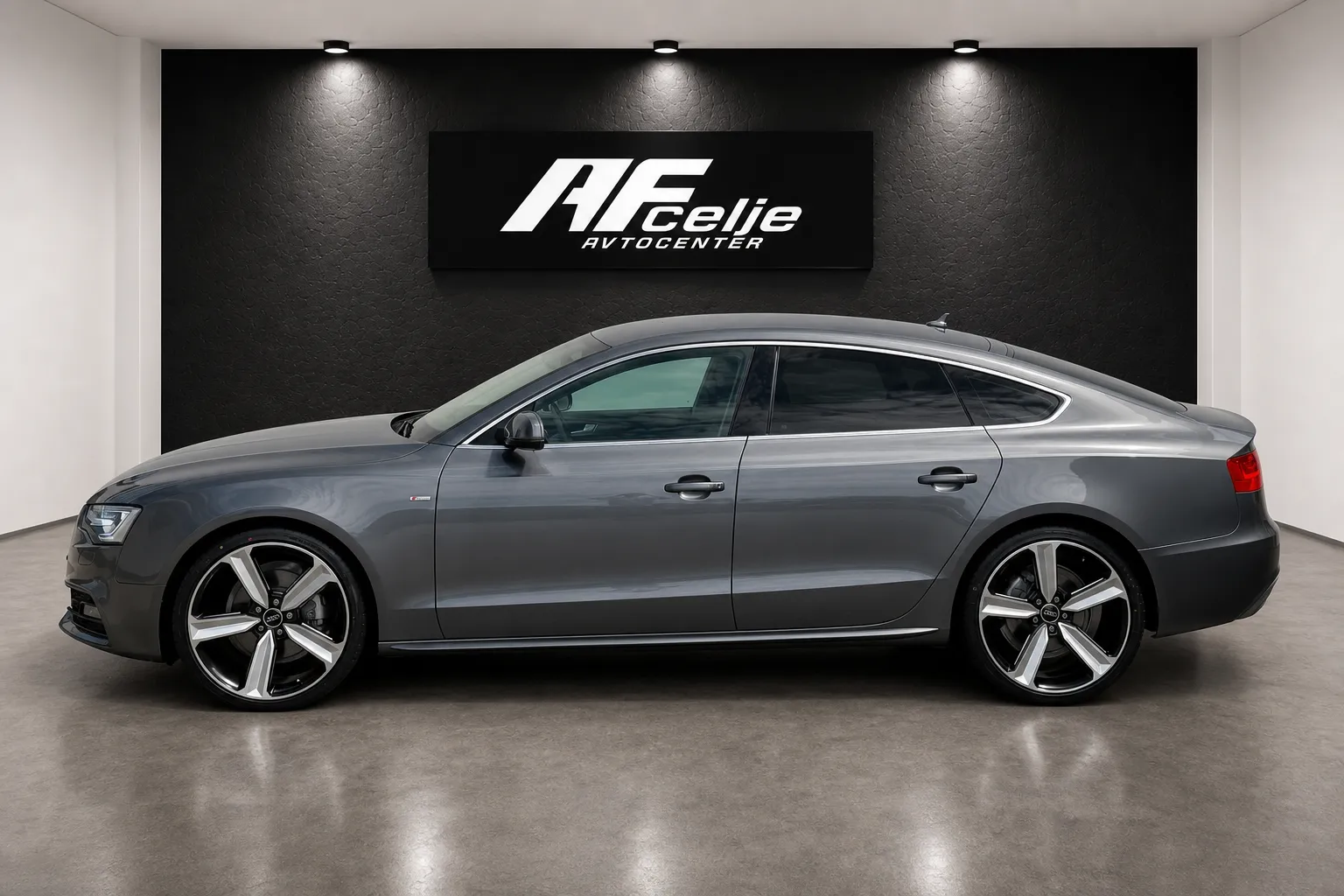 Zunanja slika - Audi A5 Sportback - 2.0 TDI-2X S LINE-185.000km-LIZING ZA TUJCE-NAVI-. - 6