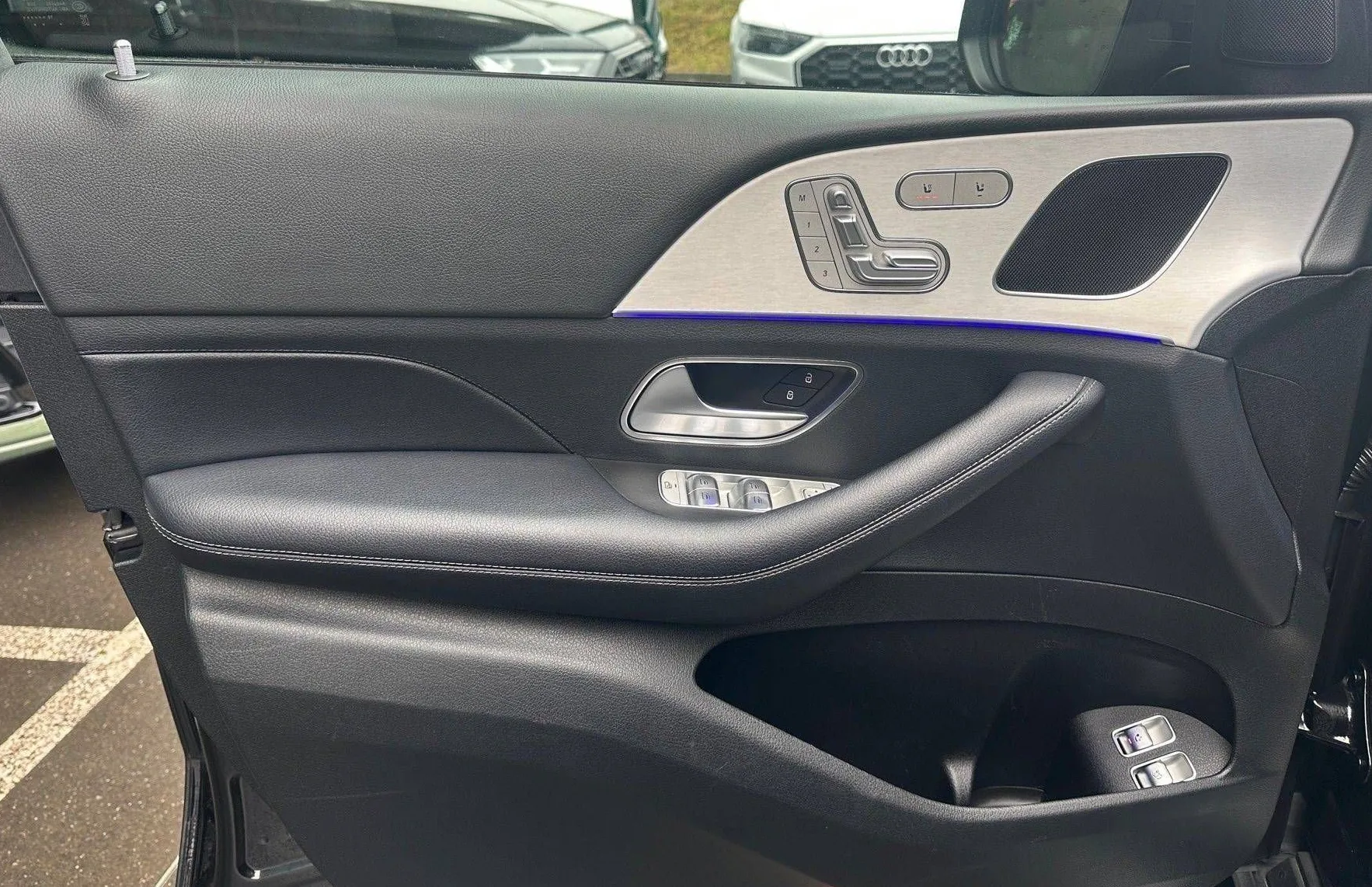 Zunanja slika - Mercedes-Benz GLE-Razred - GLE 400d 4MATIC AMG LINE RADAR MULTIBEAM KAMERA - 10
