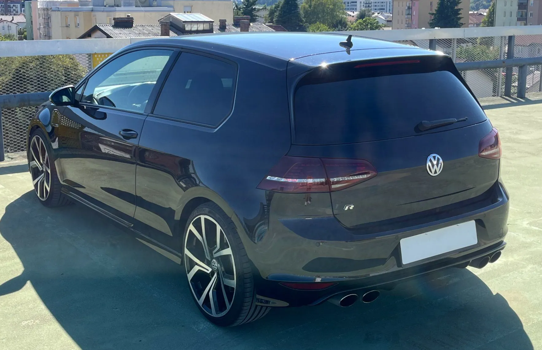 Zunanja slika - Volkswagen Golf - R 4motion BMT DSG - 7