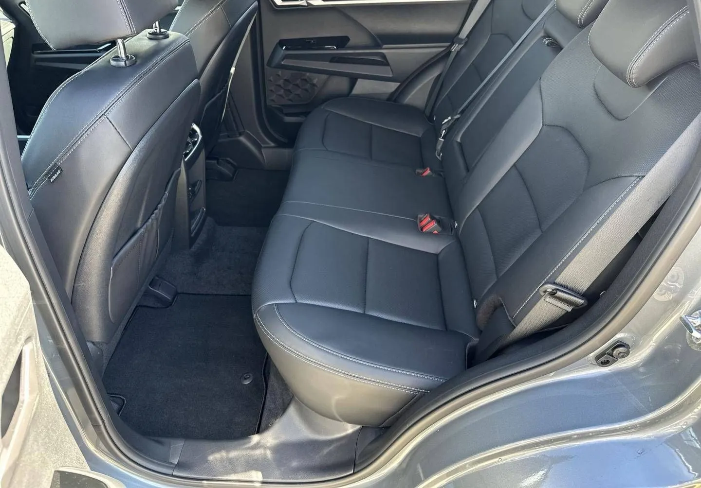 Notranja slika - SsangYong Torres - 1.5 T-GDI Premium 4WD AT - 9