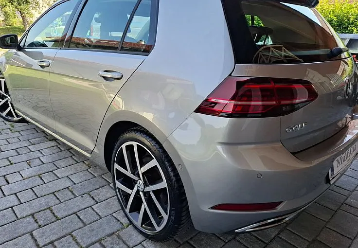 Zunanja slika - Volkswagen Golf - 2.0 TDI CARAT EXCLUSIVE DSG.FULLED.NAVIPRO.PANO... - 3