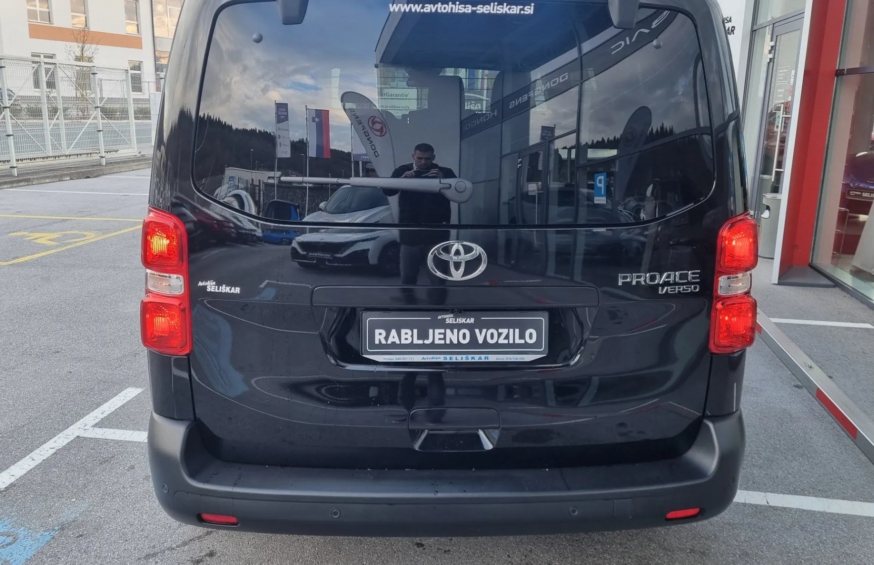 Zunanja slika - Toyota Proace - Verso 2.0d L1 - Avtomatik - 9 SEDEŽEV - SAMO 8.452km - 7
