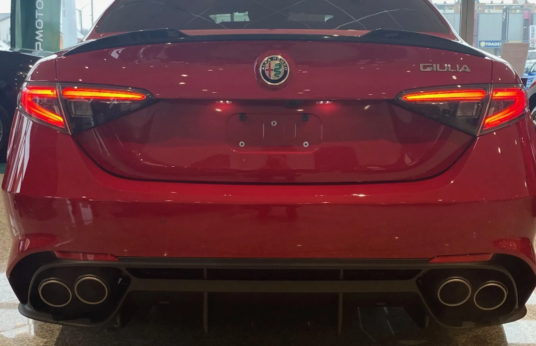 Zunanja slika - Alfa Romeo Giulia - 2.9 Turbo 520hp AT8 Quadrifoglio - 8