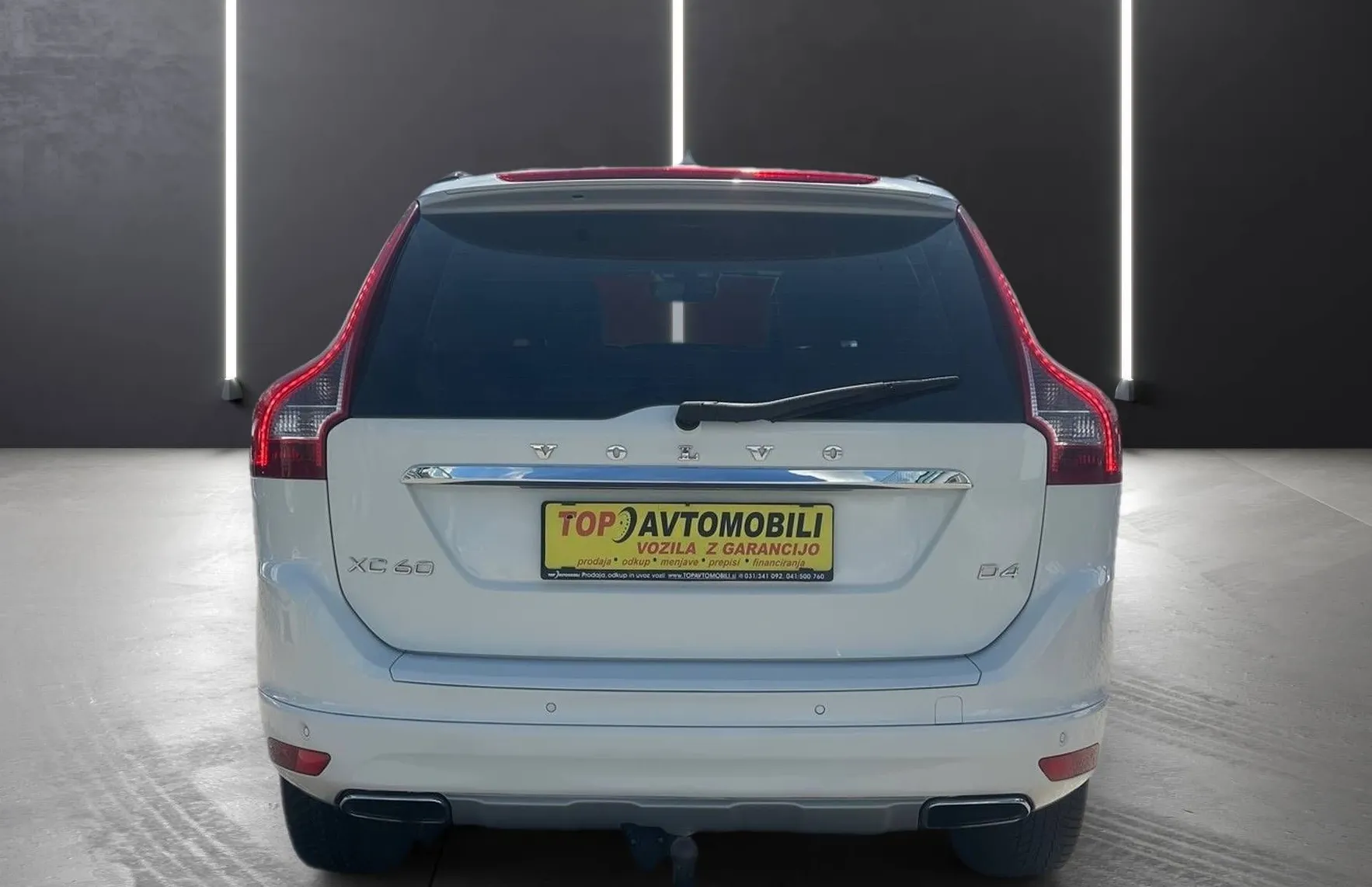 Zunanja slika - Volvo XC60 - D4 XENON HI-FI TEMPOMAT NAVI VIRTUAL PDC - 6