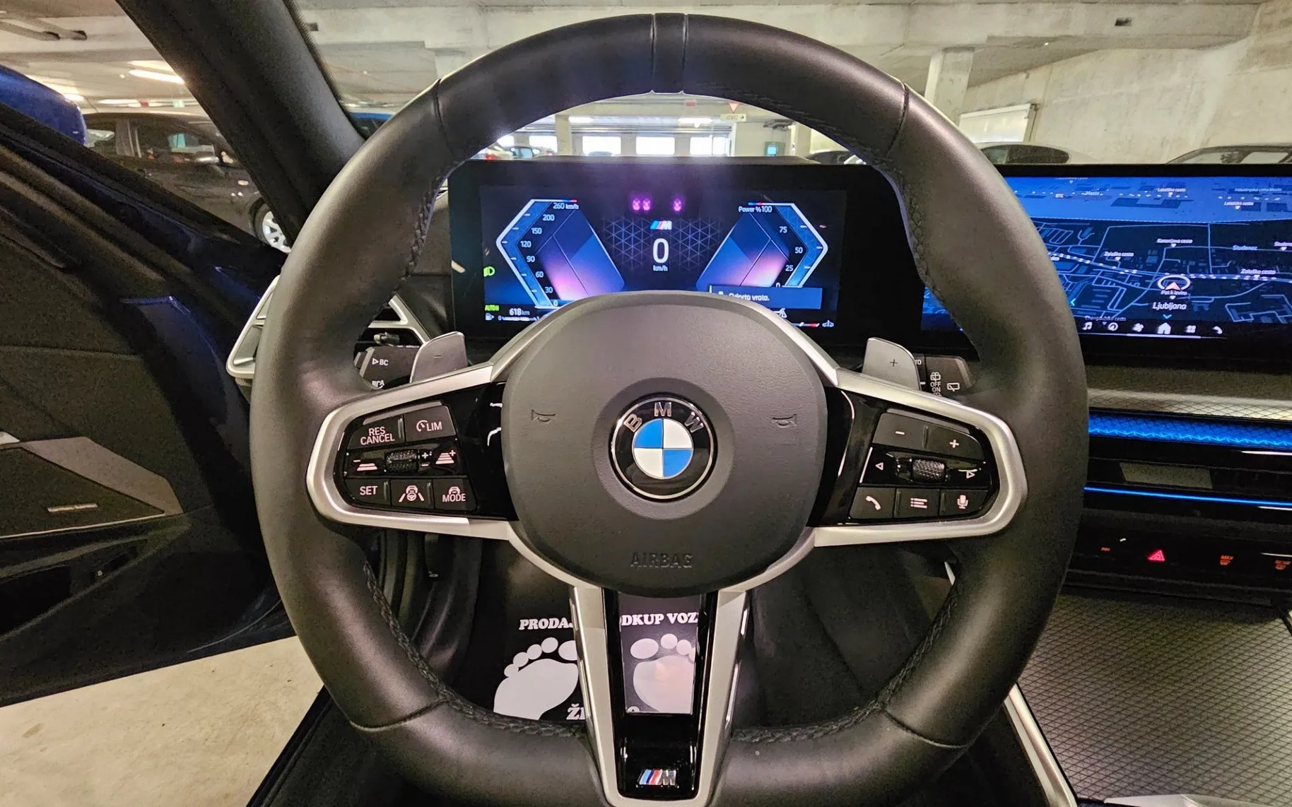 Notranja slika - BMW serija 3 Touring: - serija 3  320d xDrive |M-OPTIC|PANO|3D-KAM|RADAR| - 12