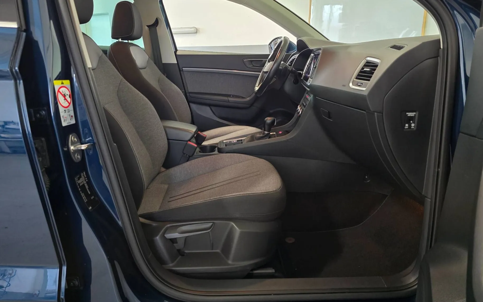 Notranja slika - Seat Ateca - 2.0 TDI Style DSG - LED.kamera.navi.asistence.ACC - 16