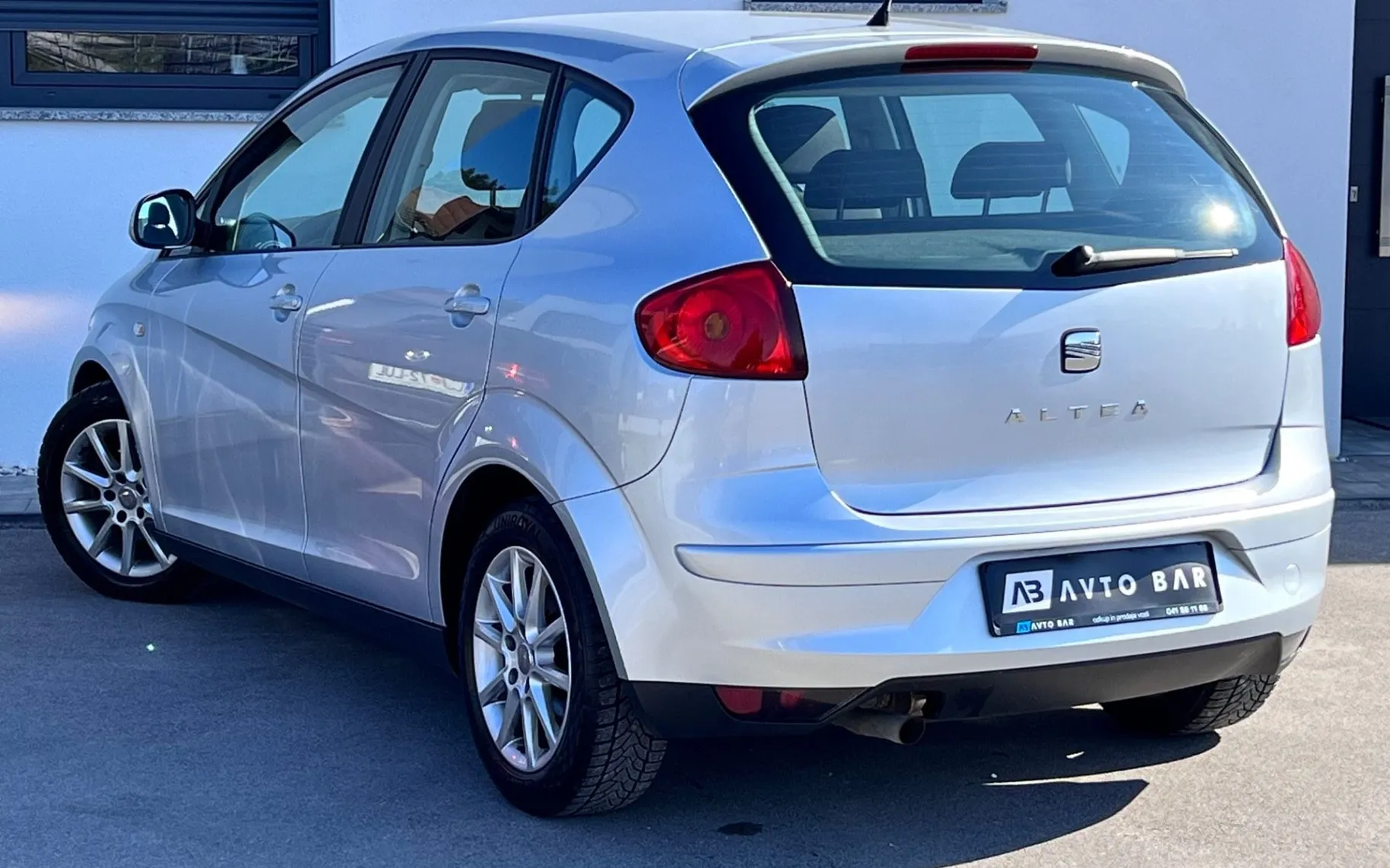 Notranja slika - Seat Altea - 1.6 TDI+1.LAST+SLO+TEMP+ALU+SAMO 95.013 km... - 8