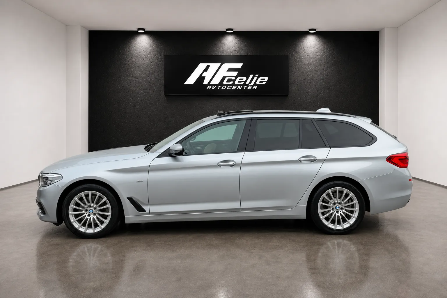 Zunanja slika - BMW serija 5 Touring: - 520d-AUT-SPORT-FUL LED-LIZING ZA TUJCE-PANORAMA... - 6