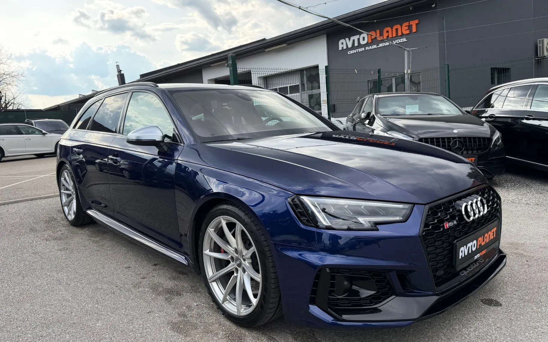 Zunanja slika - Audi RS4 Avant - 2.9 TFSI Quattro AUT. HD MATRIX B.O. ACC ALU 19 - 7