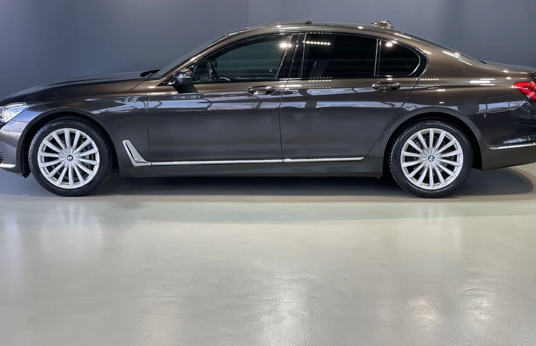 Zunanja slika - BMW Serija 7 - : XDRIVE-SOFT-HEAD UP-PANO-MEMORY-LED-VIRTUAL-NAVI - 5