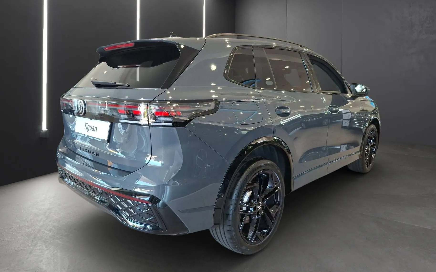 Zunanja slika - Volkswagen Tiguan - 1.5 TSI eHybrid 4Joy DSG - 3