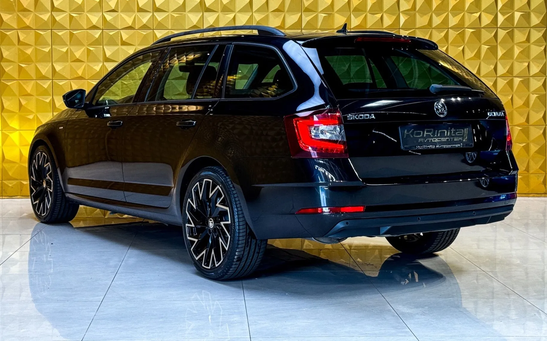 Notranja slika - Škoda Octavia - 2.0 TDI AUT. LED-NAVI-GRETJE-PDC - 9