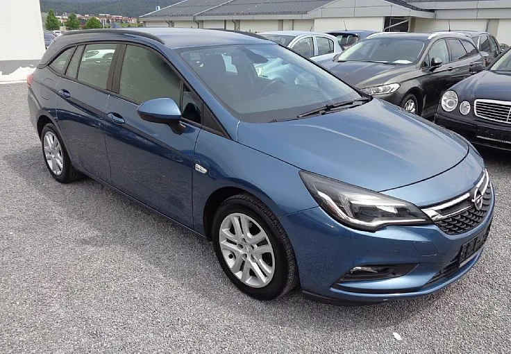 Zunanja slika - Opel Astra - ST 1.6 CDTI - VLEČNA KLJUKA - SERVISNA ZGODOVINA - 2