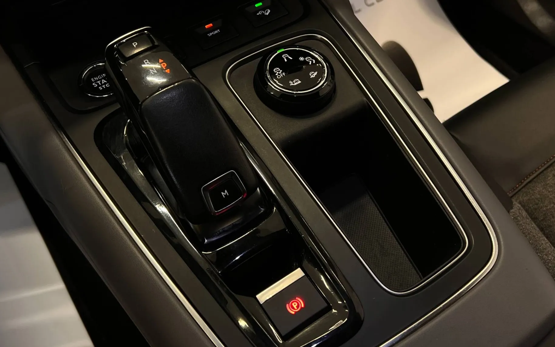 Zunanja slika - Citroën C5 Aircross - HDI-180KM-AUT-LED-DAB-VIRTUAL-KAM-KEYLES-ASSIST... - 19