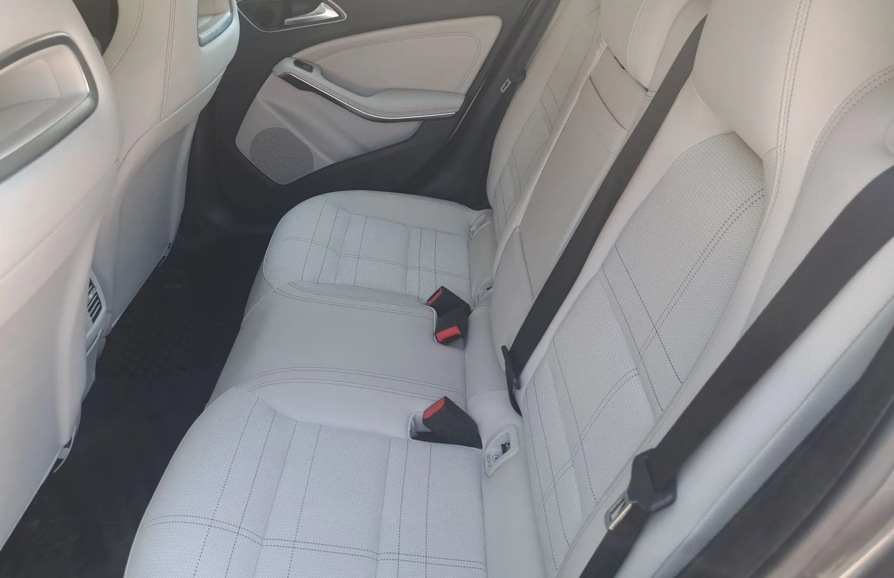 Zunanja slika - Mercedes-Benz GLA-Razred - GLA 180 d Urban - 11