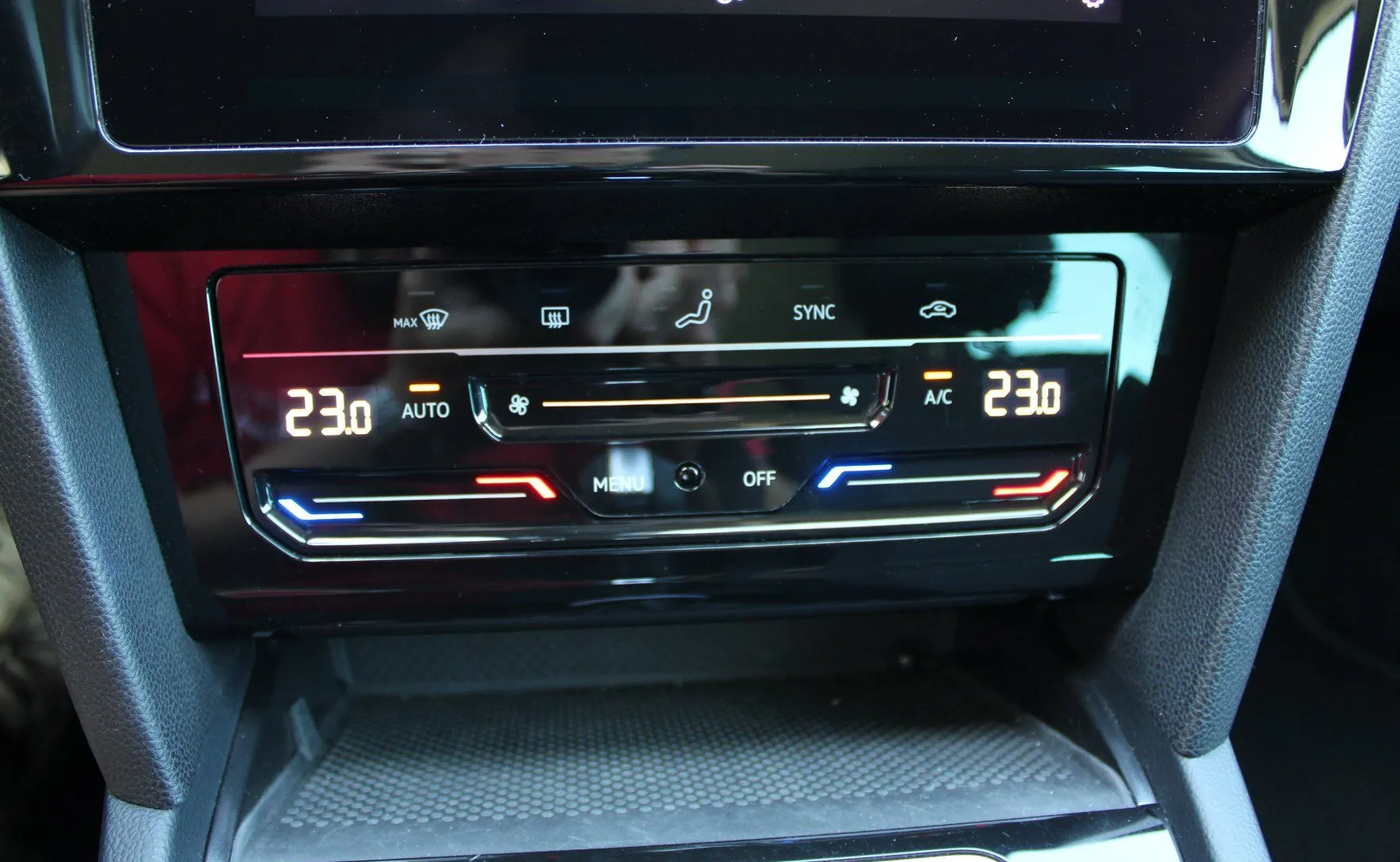 Zunanja slika - Volkswagen Passat - Variant 2.0 TDI BMT SCR Business DSG - 16